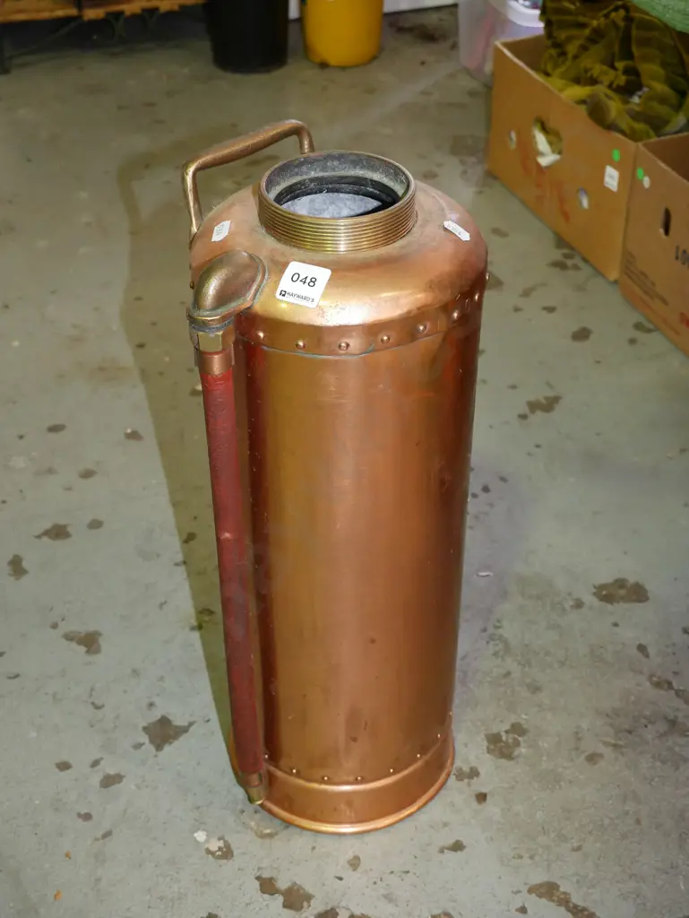 brass fire extinguisher - missing cap Image 1++
