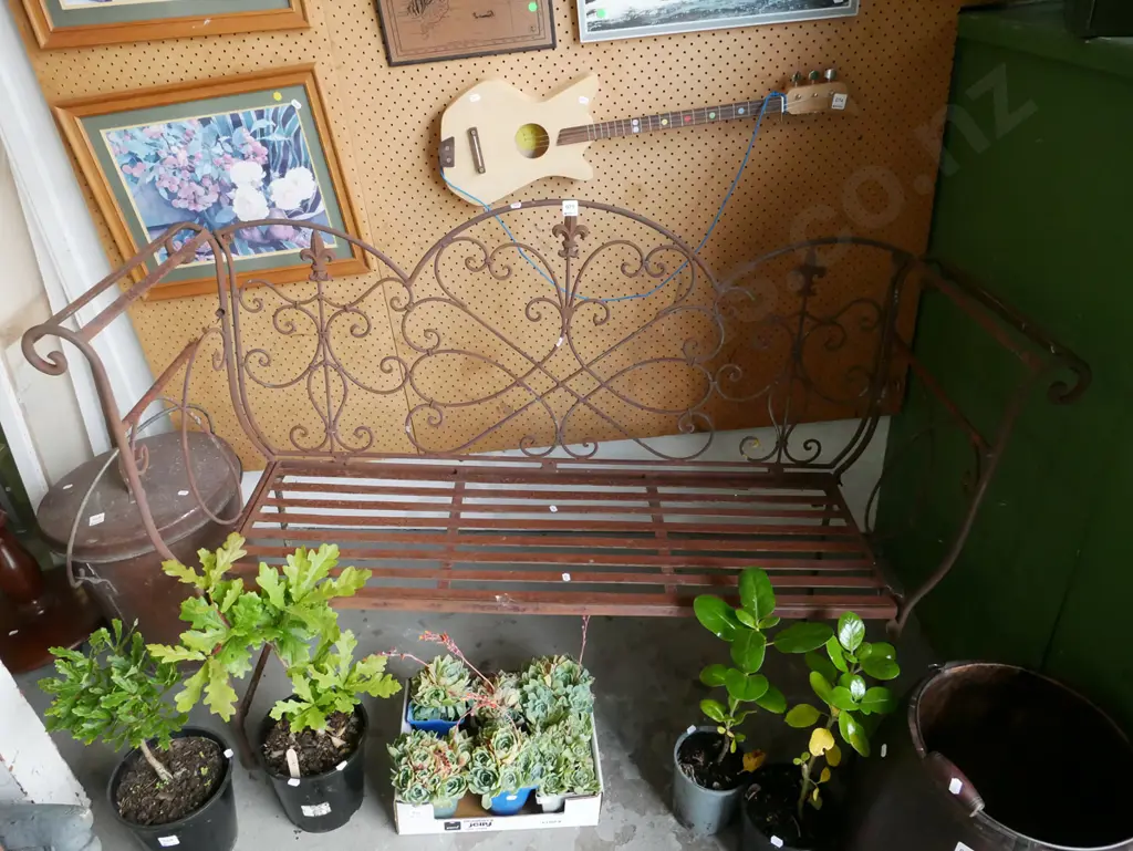 rusty garden bench seat - needs attention Image 1++