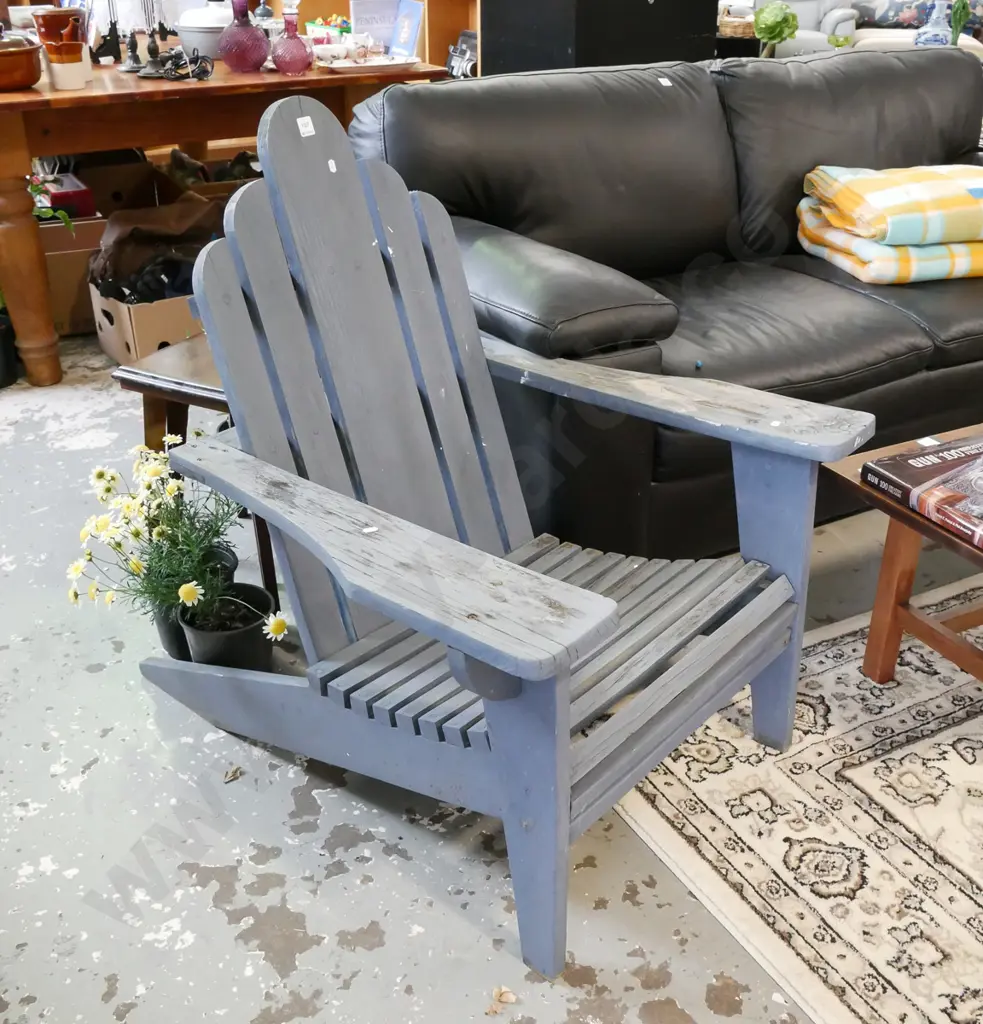 wooden Cape Cod style outdoor armchair Image 1++