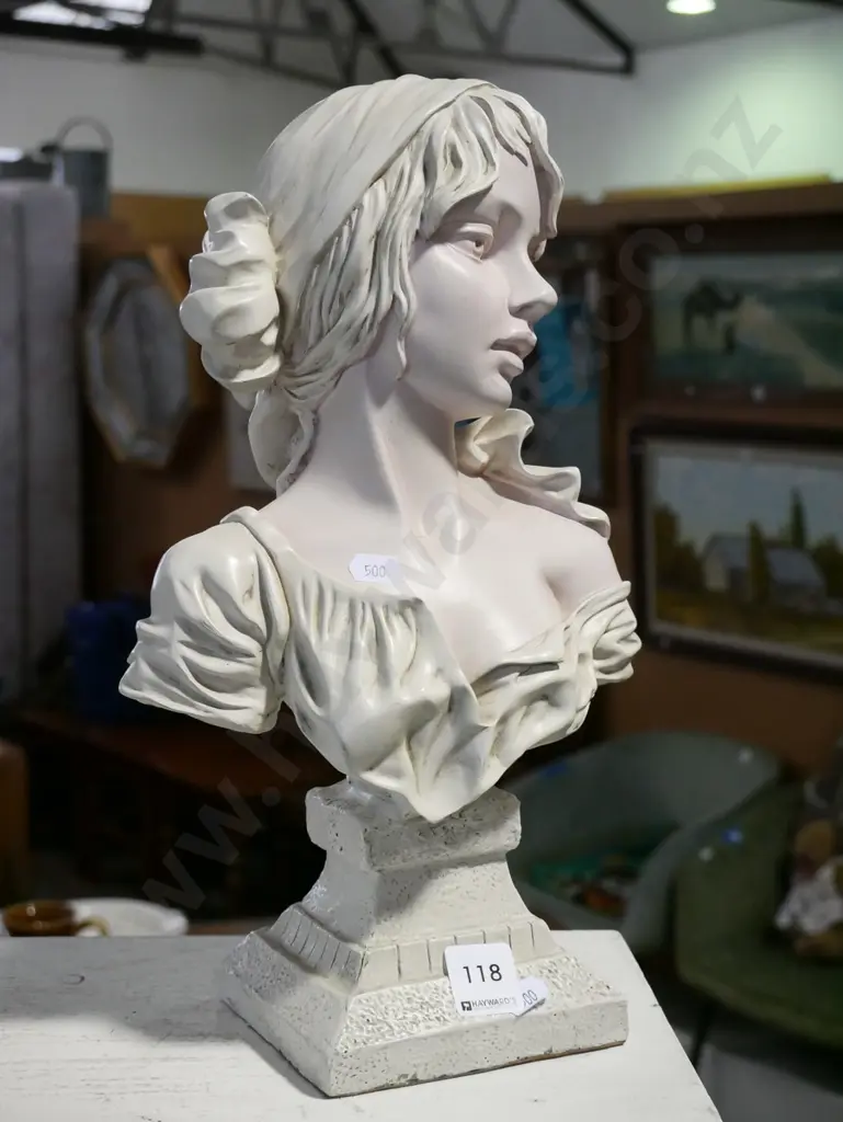 composite female bust H-330 Image 1++