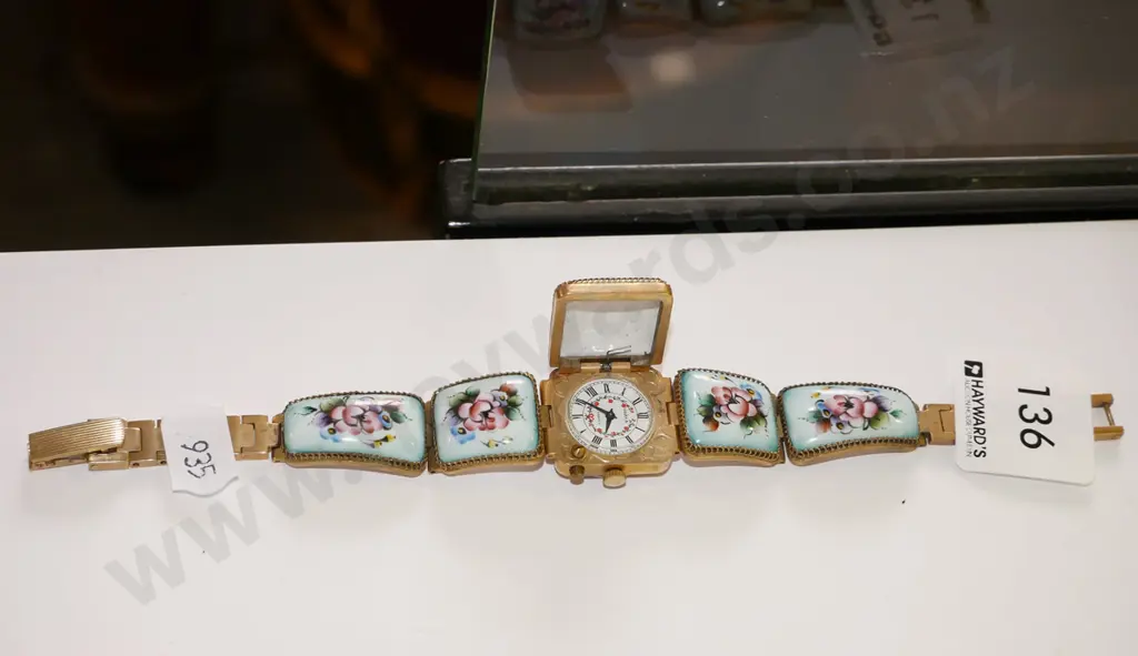 enamel floral bracelet/ladies wristwatch Image 1++