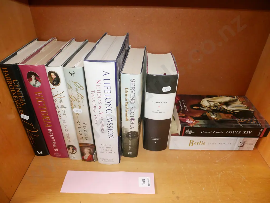 bay of books Image 1++