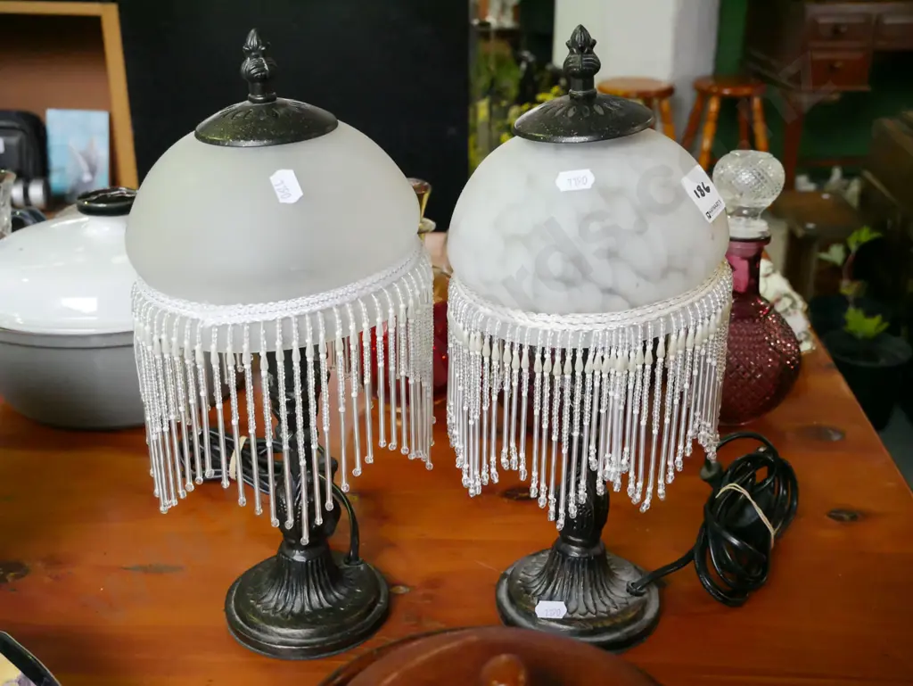 2x reproduction metal bases table lamps with lustres H-340 Image 1++