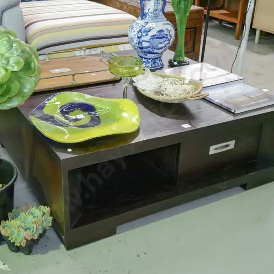 large modern coffee table with 2 internal drawers H-360 W-1000 D-1000