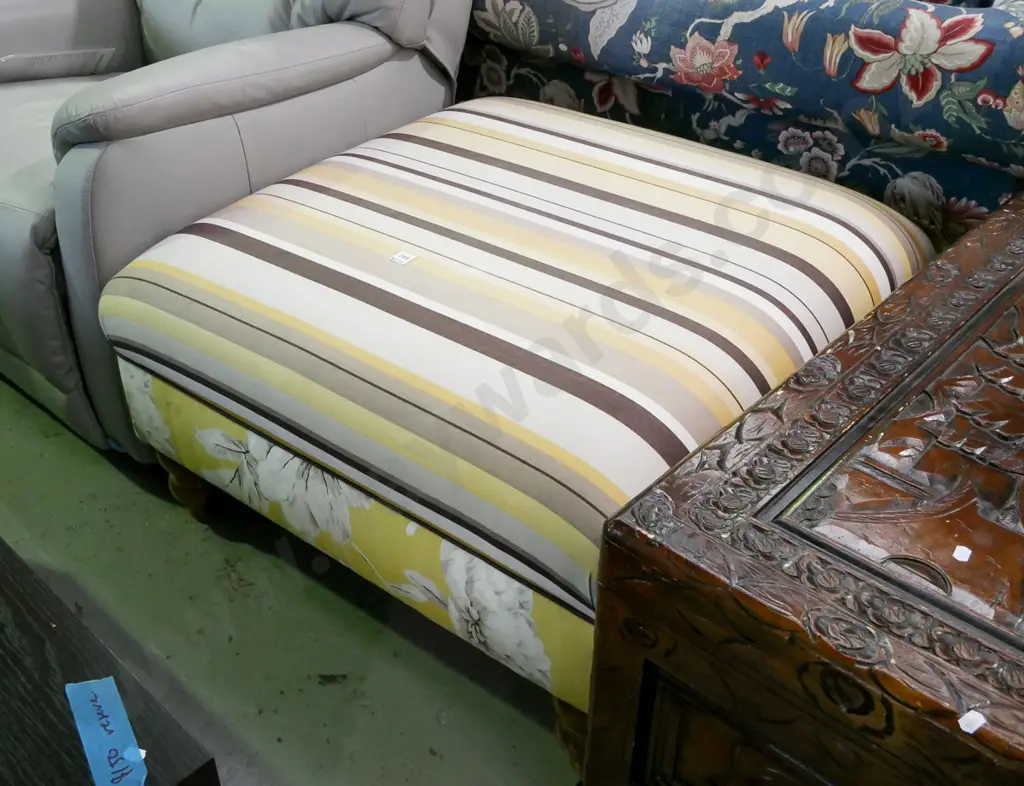 large striped and floral upholstered ottoman H-430 W-820 D-820 Image 1++
