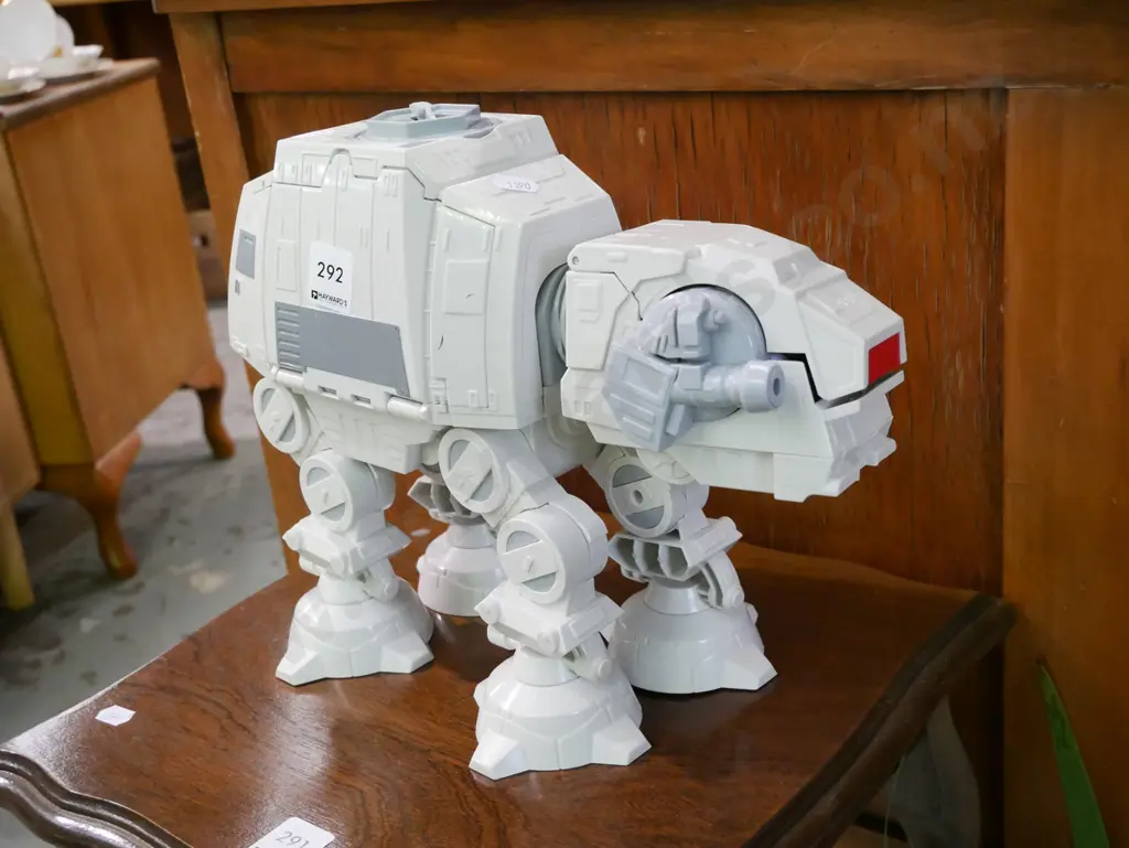 Star Wars plastic toy Image 1++