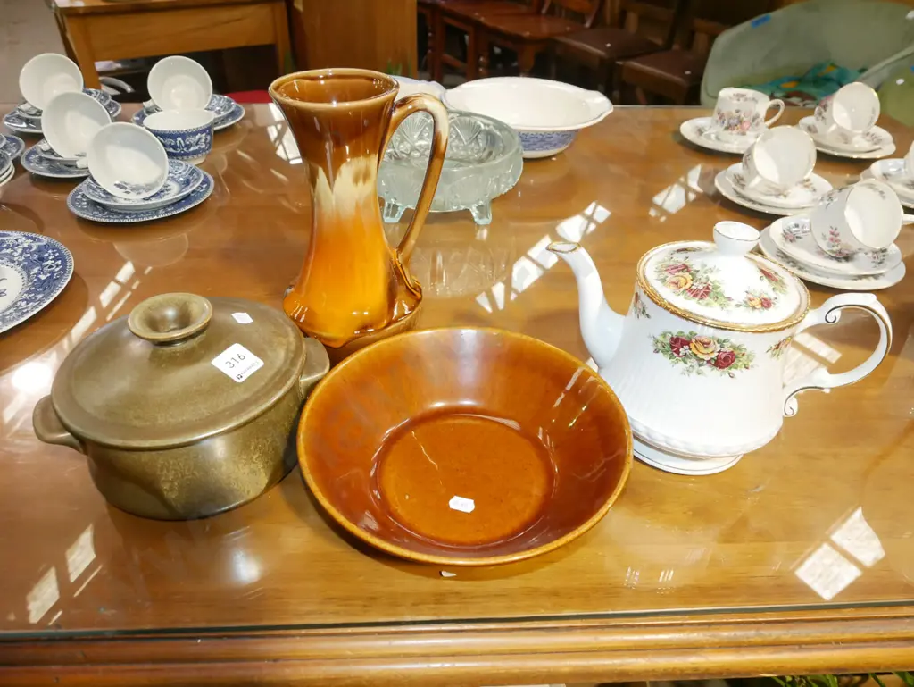 Temuka lidded casserole, Crown Lynn bowl, Elizabethan tea pot, Japanese ewer vase Image 1++