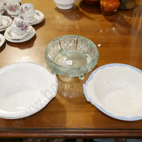 2x veges - no lids, footed glass bowl