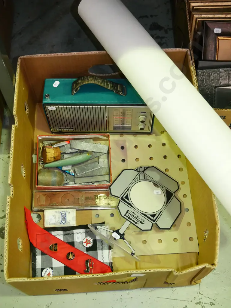 box; retro Sanyo transistor radio, topographical maps etc Image 1++