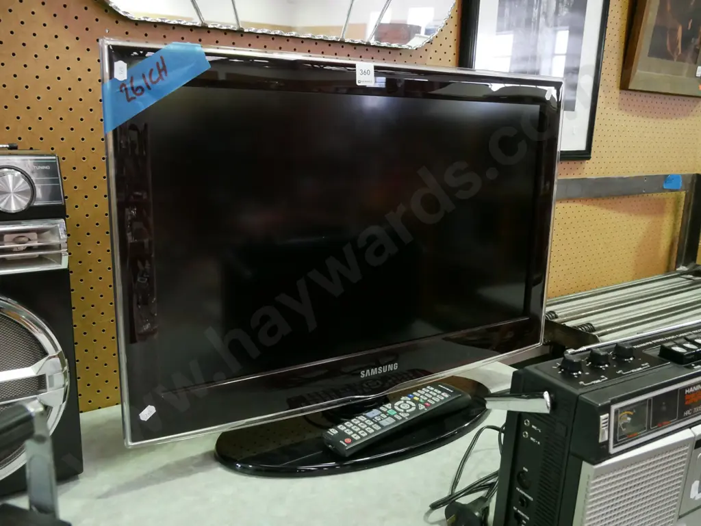 Samsung 26" TV Image 1++