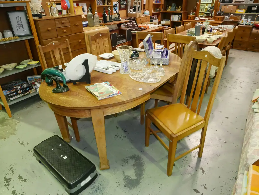 deco oak extending dining table with 6 matching chairs - varnish needs attention Extended H-720 W-1800 D-1110 Image 1++