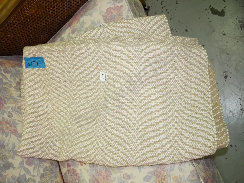 woven polyester floor mat L-1300 W-1800 Image 1++