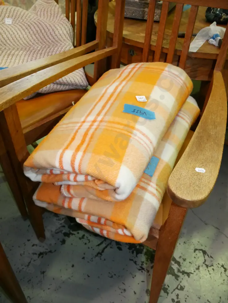 2x white and orange checked woollen blankets Image 1++