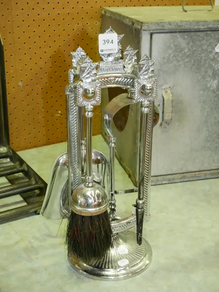 plated ware Mayflower themed fireside set Image 1++