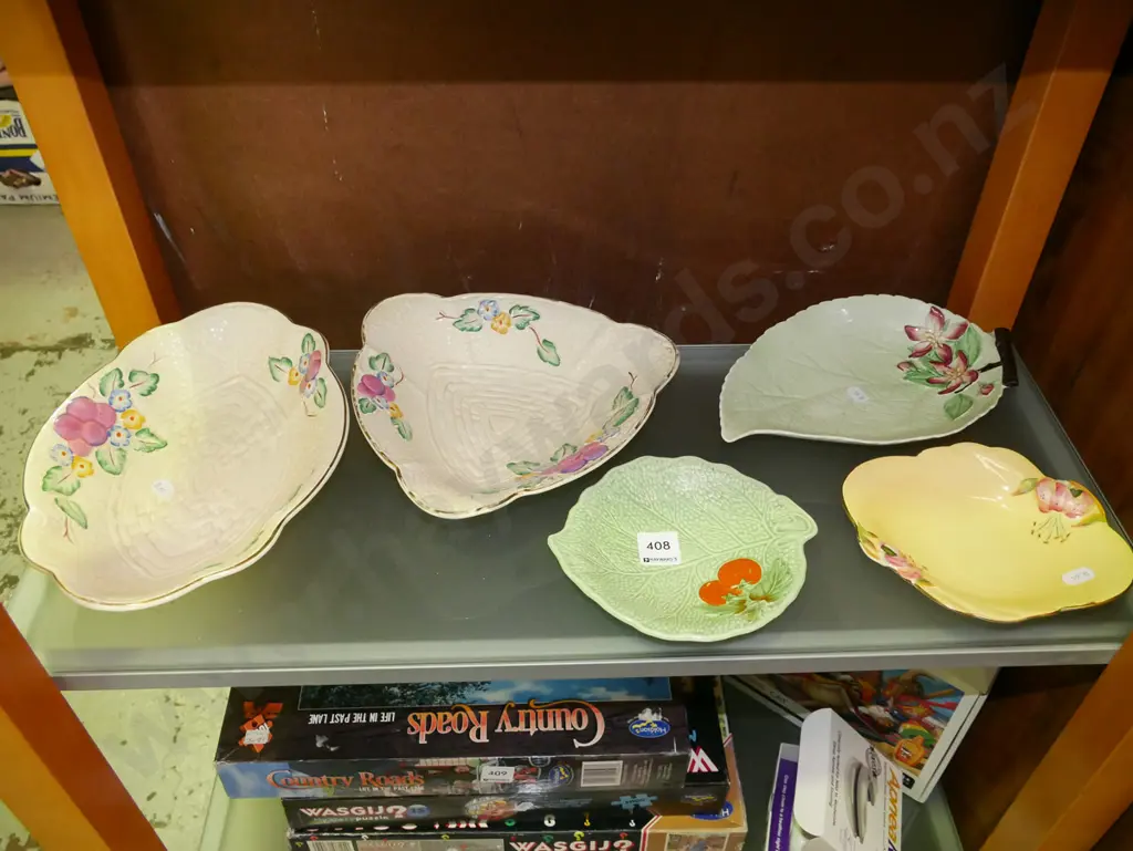 leaf dishes, bowls Image 1++