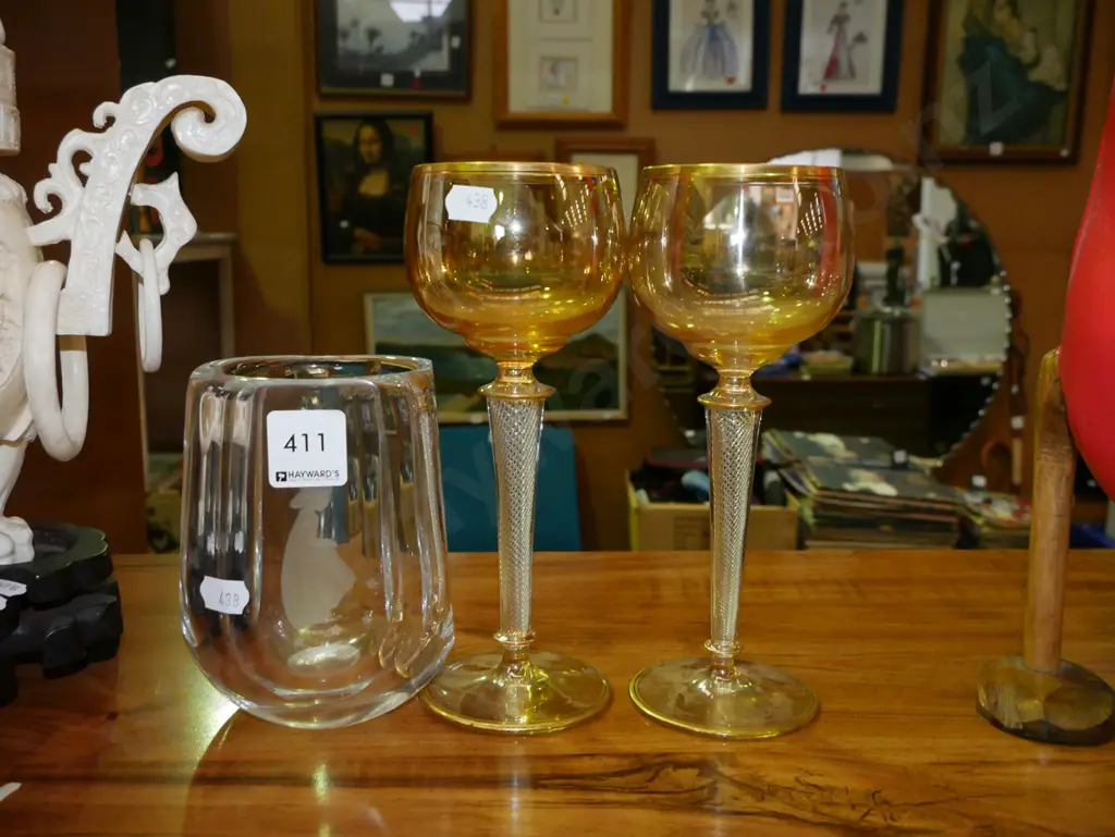 etched crystal vase, 2 goblets Image 1++