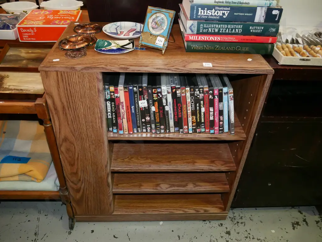 mdf faux wood veneer stereo cabinet with left side cupboard Image 1++