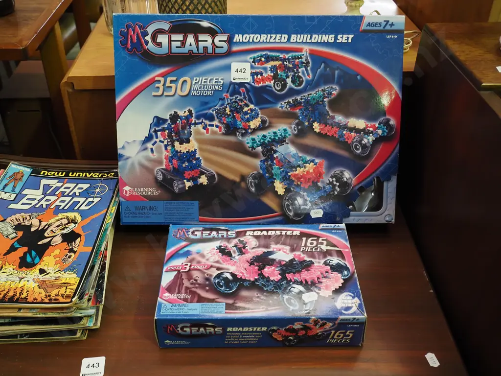 2x boxed Gears motorised building sets Image 1++