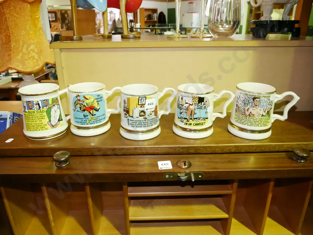 5x novelty ceramic beer mugs Image 1++