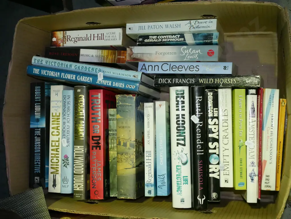 box of books Image 1++