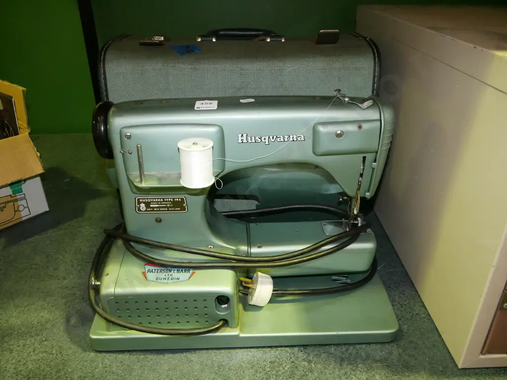 vintage Husqvarna sewing machine Image 1++