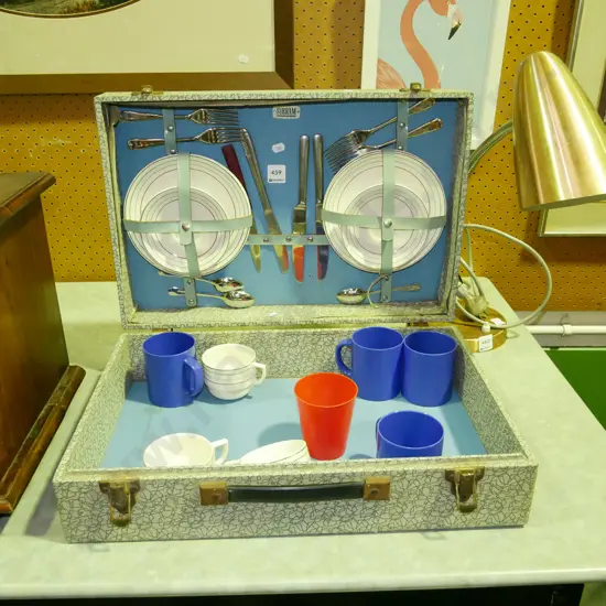 vintage picnic hamper and contents