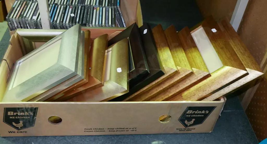 box of photo frames Image 1++