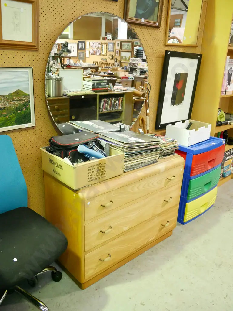 white oak 3 drawer mirror back dresser - varnish needs attention H-1600 W-940 D-400 Image 1++