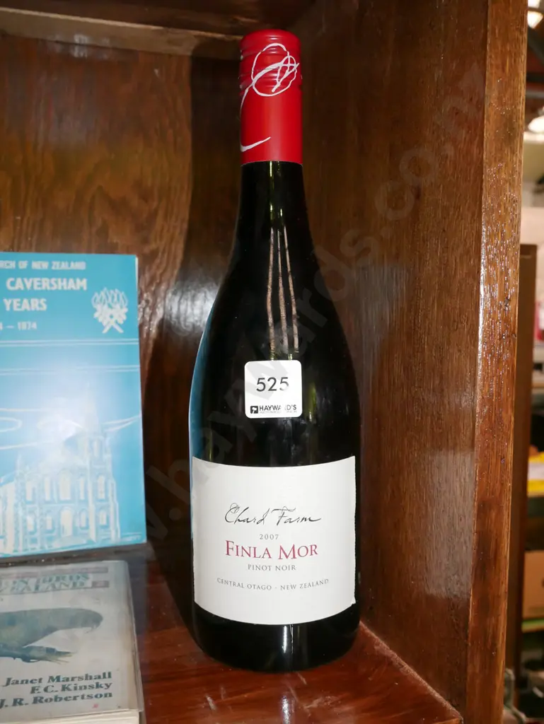 bottle of Cloud Farm Finlamor pinot noir 2007 Image 1++