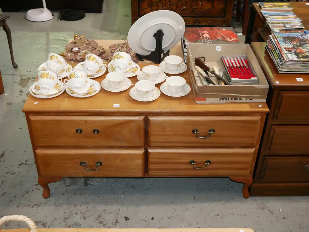 teak 4 drawer low boy - 1 handle needs attention H-570 W-1070 D-420 Image 1++