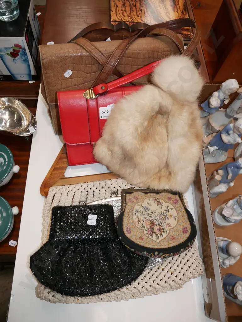 clutch purse, hand bags, fur hat Image 1++