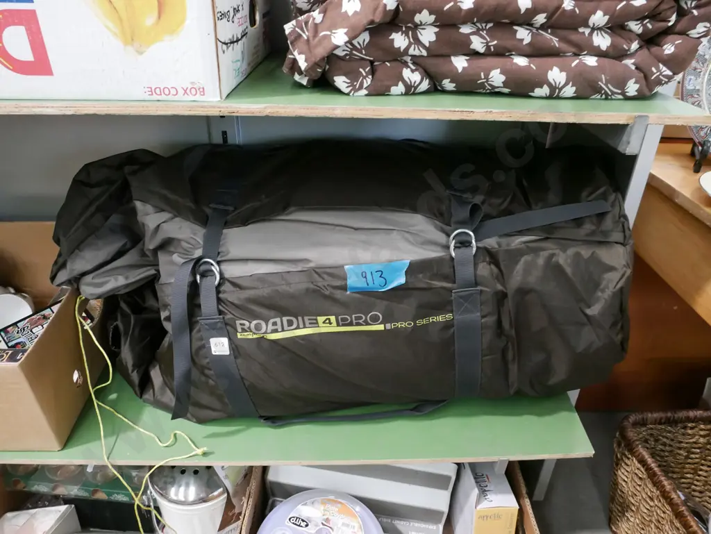 Zempire Roadie 4 pro - inflatable awning for vans, motorhomes and caravans Image 1++