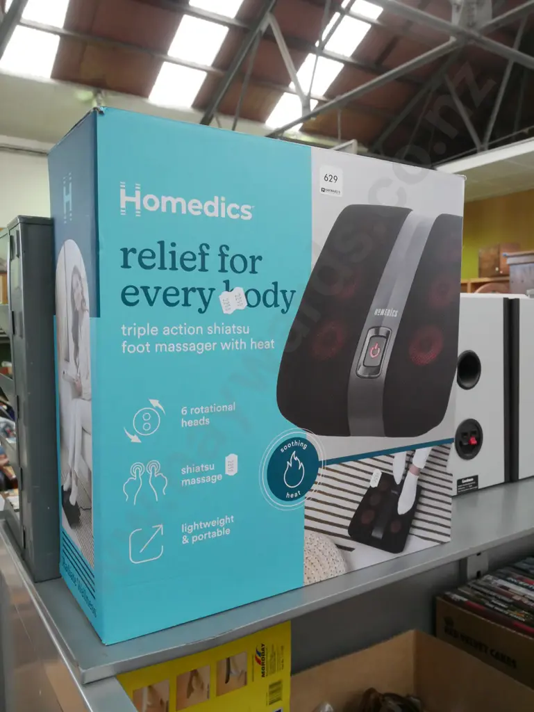 boxed Homedics heated foot massager Image 1++