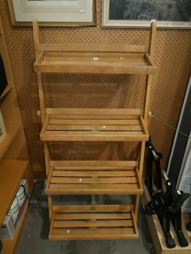 wooden foldaway rack - needs a clean Image 1++