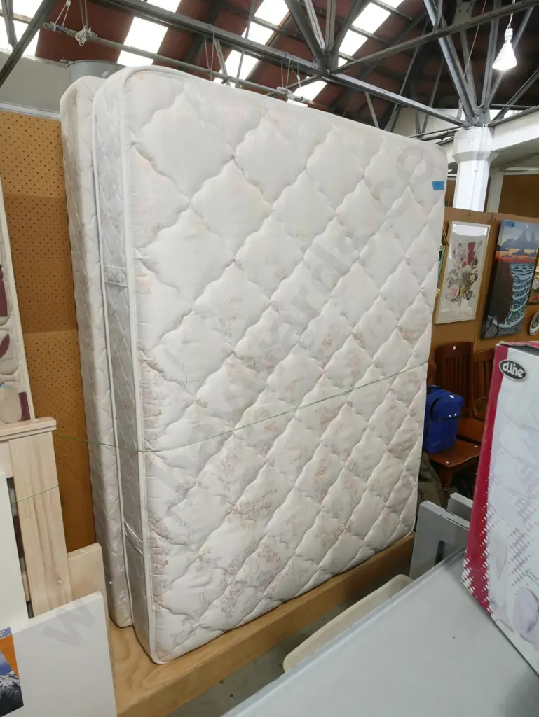 queen bed base and mattress Image 1++