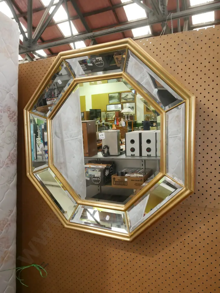 octagonal bevelled edge wall mirror Image 1++