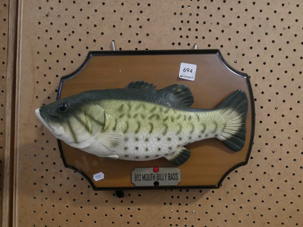 Big Mouth Billy Bass singing fish Image 1++