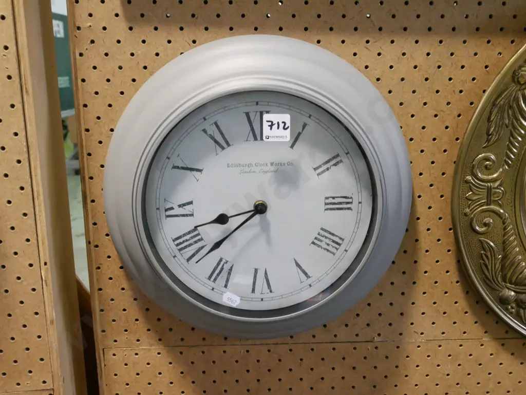 reproduction English wall clock Image 1++