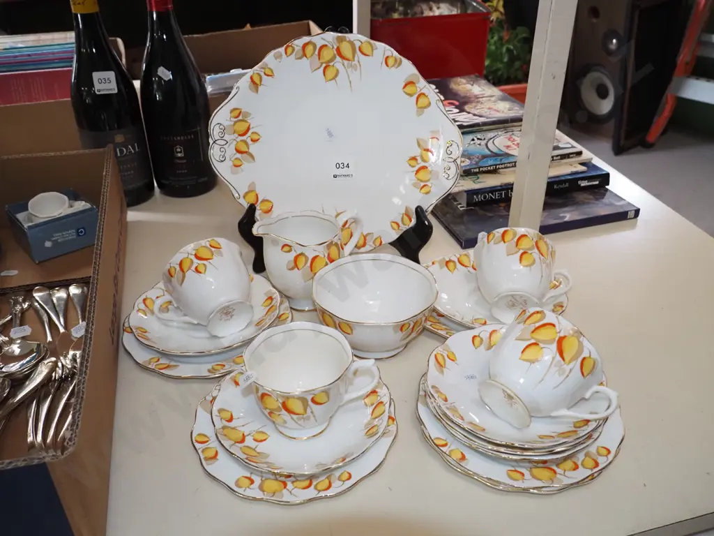 Royal Albert Winter Cherry tea set Image 1++