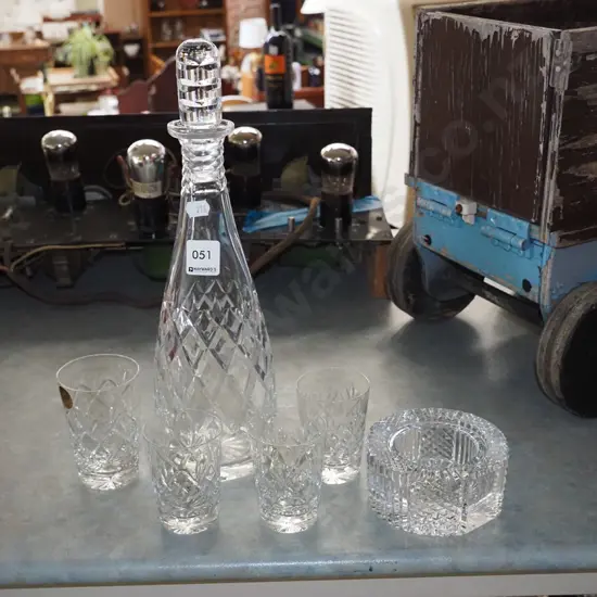 cut crystal decanter, 4x tumblers, ashtray