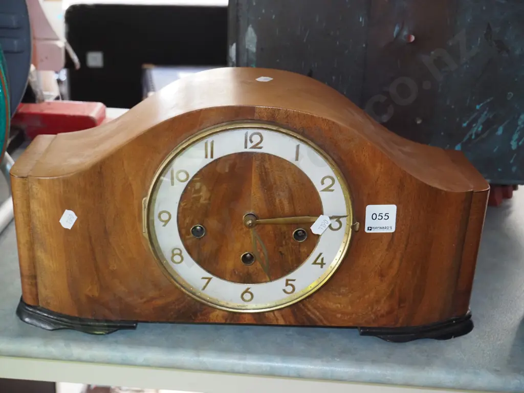 deco wood cased mantle clock Image 1++