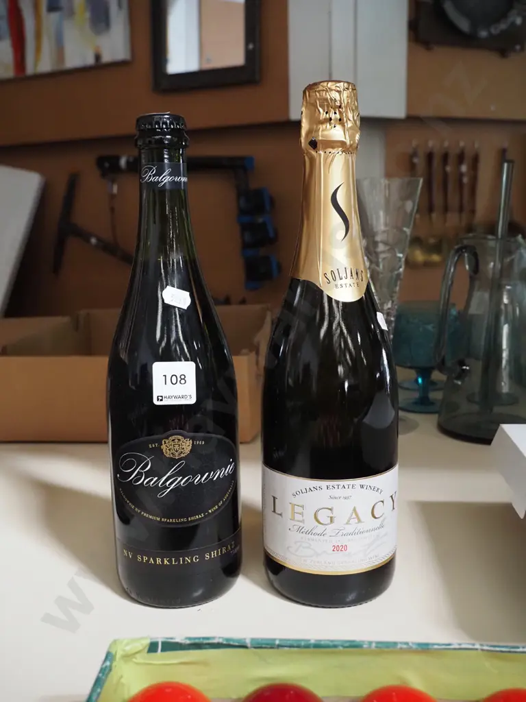2x bottles of sparkling wine Image 1++