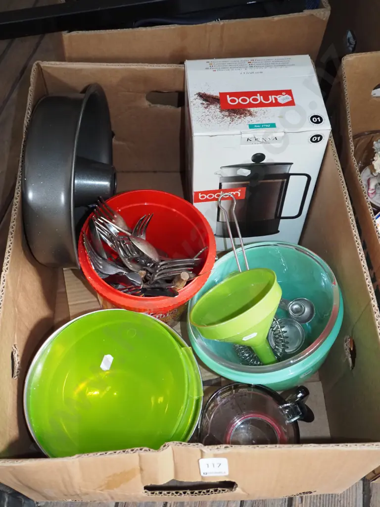 box; cake tin, cutlery, coffee plunger etc Image 1++