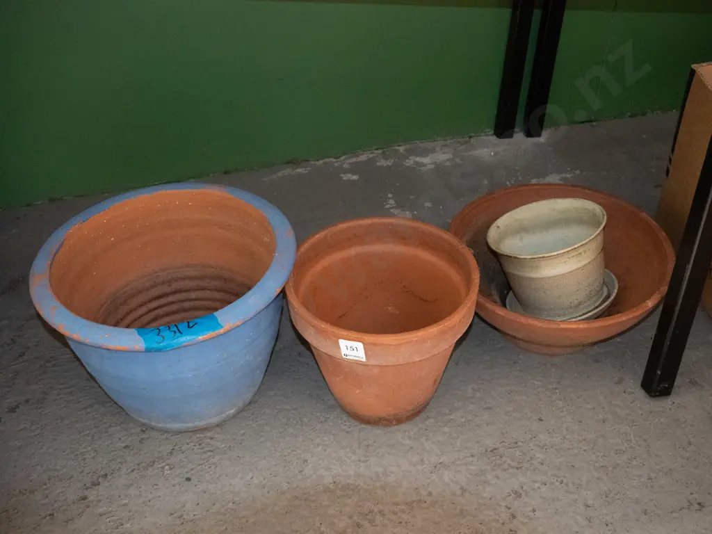 terracotta garden planters Image 1++