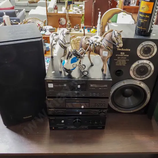 Technics stereo with 2 speakers - no turntable