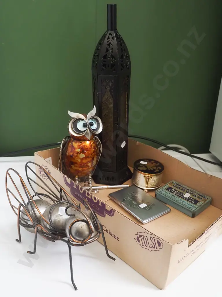 box; candle lantern, metal ornaments etc Image 1++