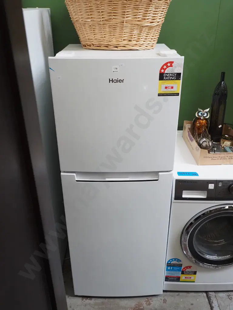 Haier fridge/freezer H-1420 W-550 D-580 Image 1++
