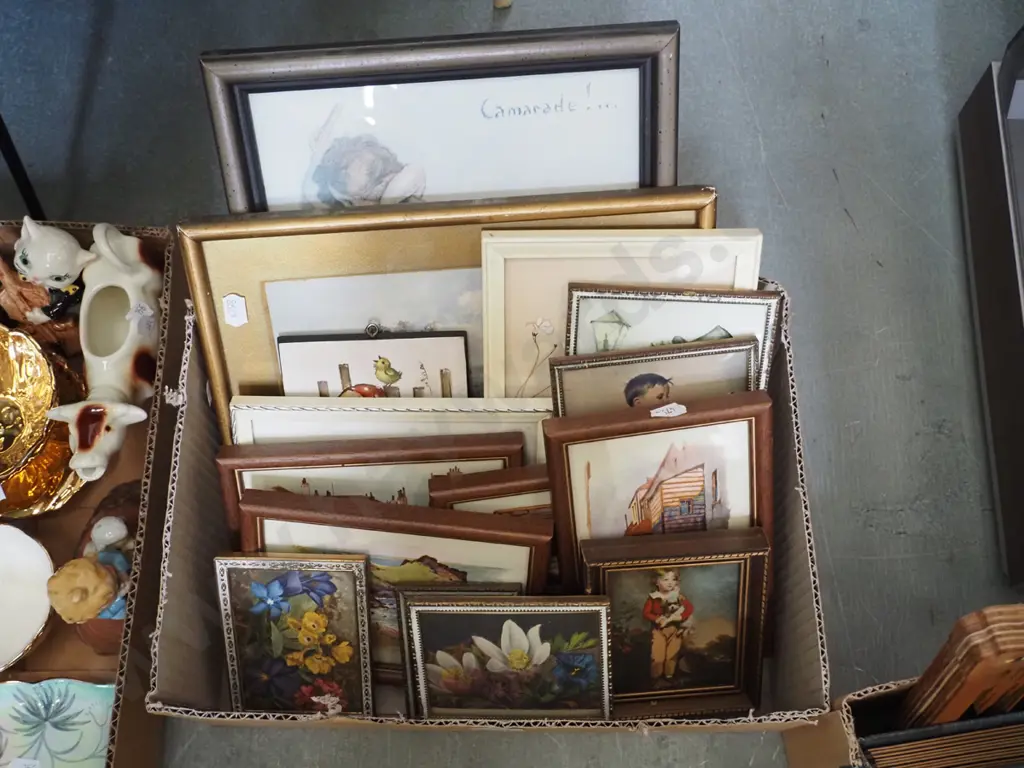 box of small prints Image 1++