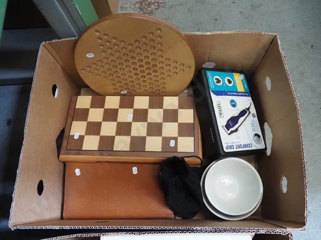 box; Wahl electric hair clippers, chess set, bowls, Chinese checkers etc Image 1++