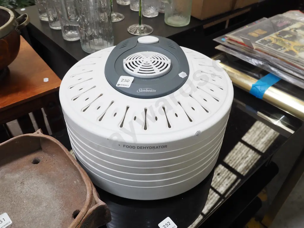 Sunbeam dehydrator Image 1++